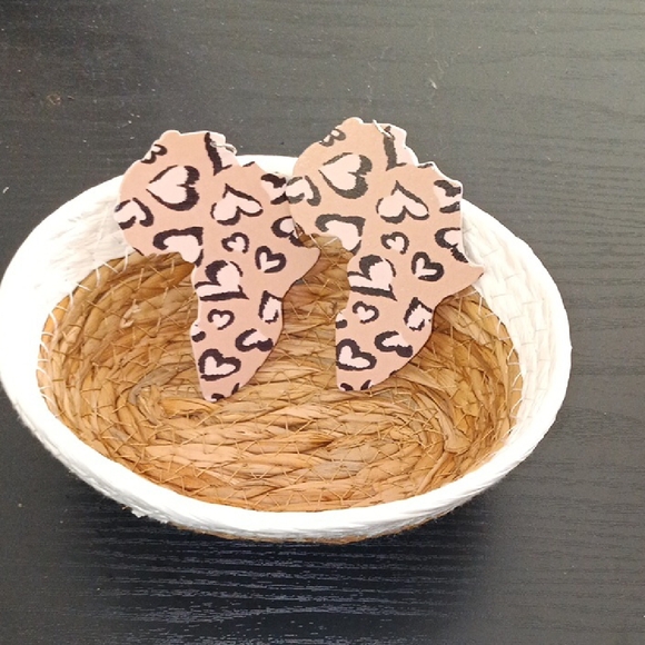 Jewelry - Tan And Light Pink Leopard Africa Shaped Statement Earrings